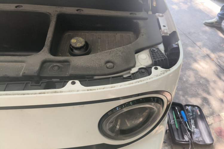 Used Geely Galaxy Panda 2024 200km Panda Kart Engine Bay Left