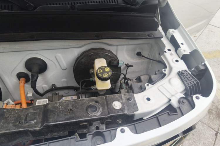 Used Geely Galaxy Panda 2024 Panda Mini 200km Endurance Bear Engine Bay Left