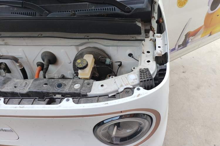 Used Geely Galaxy Panda 2024 Panda Mini 200km Endurance Bear Engine Bay Left