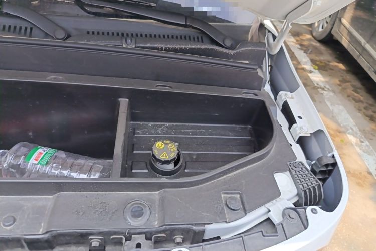 Used Geely Galaxy Panda 2024 Panda Mini 200km Endurance Bear Engine Bay Left