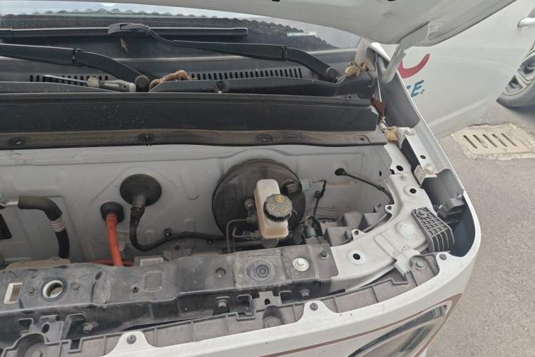 Used Geely Galaxy Panda 2024 Panda Mini 200km Longteng PRO Edition Engine Bay Left