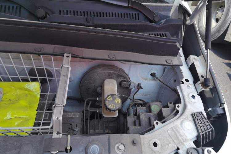 Used Geely Galaxy Panda 2024 200km Panda Rider Engine Bay Left