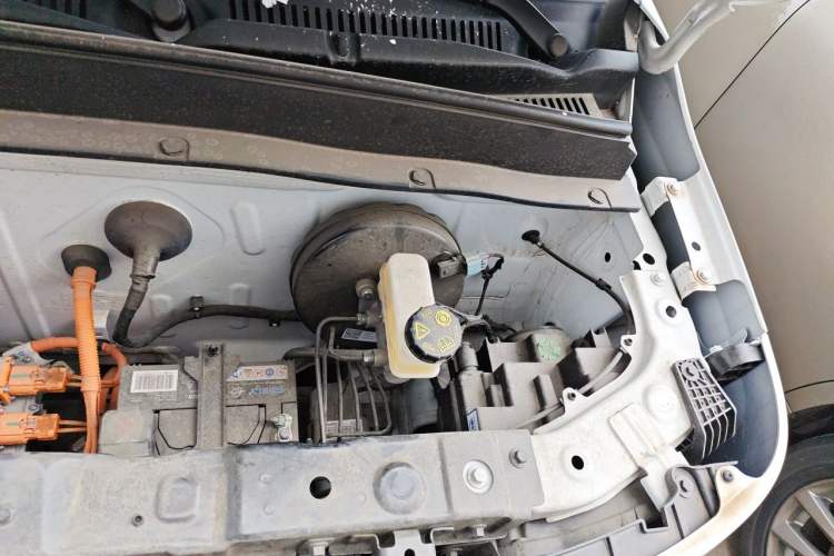 Used Geely Galaxy Panda 2024 200km Panda Kart Engine Bay Left