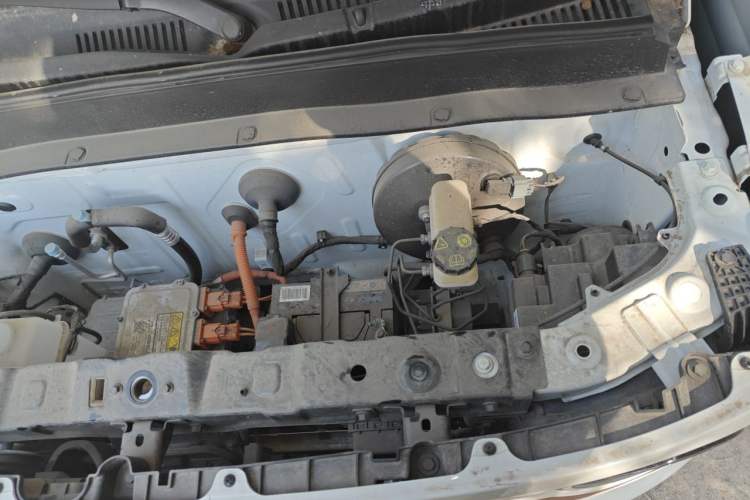 Used Geely Galaxy Panda 2024 Panda Mini 200km Endurance Bear Engine Bay Left