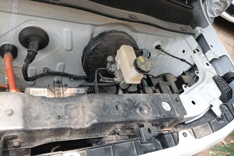 Used Geely Galaxy Panda 2024 Panda Mini 200km Endurance Bear Engine Bay Left