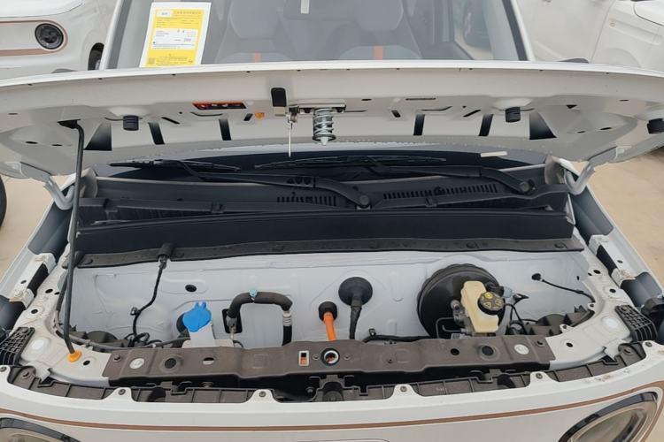 Used Geely Galaxy Panda 2024 Panda Mini 200km Endurance Bear Engine Bay