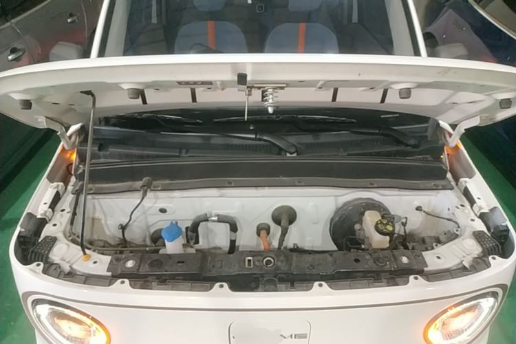 Used Geely Galaxy Panda 2024 Panda Mini 200km Endurance Bear Engine Bay