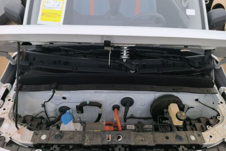 Used Geely Galaxy Panda 2024 Panda Mini 200km Endurance Bear Engine Bay