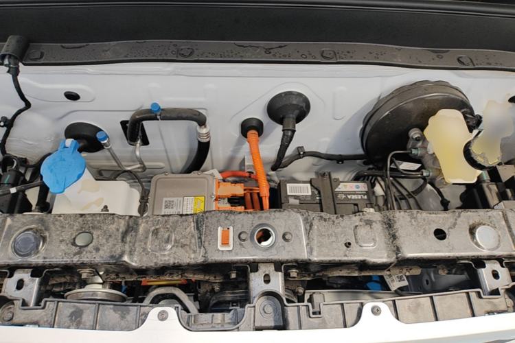 Used Geely Galaxy Panda 2024 Panda Mini 200km Endurance Bear Engine Bay