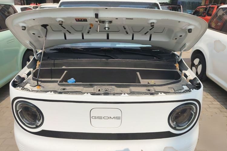 Used Geely Galaxy Panda 2024 Panda Mini 200km Endurance Bear Engine Bay
