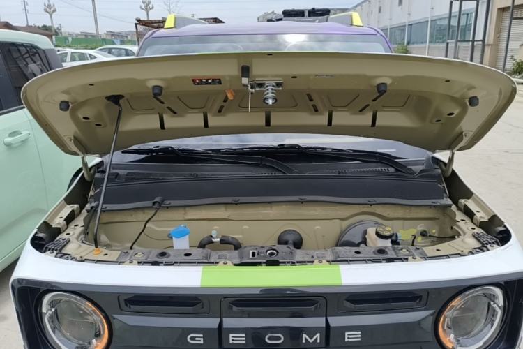 Used Geely Galaxy Panda 2024 200km Panda Kart Engine Bay