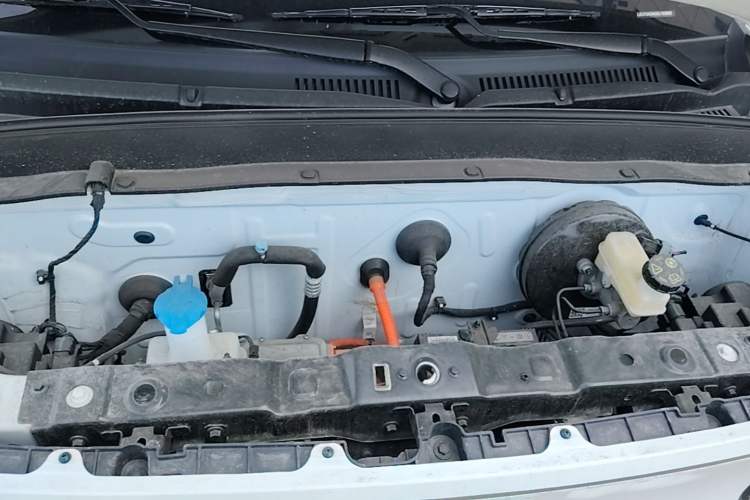 Used Geely Galaxy Panda 2024 Panda Mini 200km Endurance Bear Engine Bay
