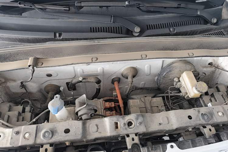 Used Geely Galaxy Panda 2024 Panda Mini 200km Endurance Bear Engine Bay