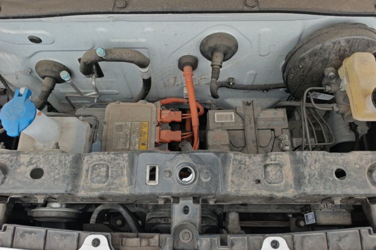 Used Geely Galaxy Panda 2024 Panda Mini 200km Endurance Bear Engine Bay