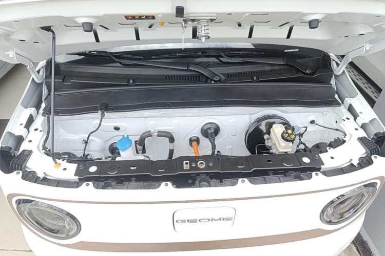 Used Geely Galaxy Panda 2024 Panda Mini 200km Longteng PRO Edition Engine Bay