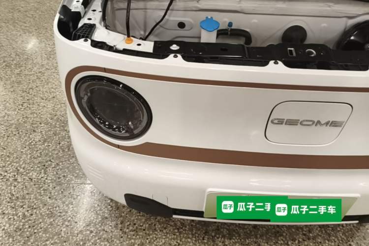 Used Geely Galaxy Panda 2024 Panda Mini 200km Endurance Bear Engine Bay Right