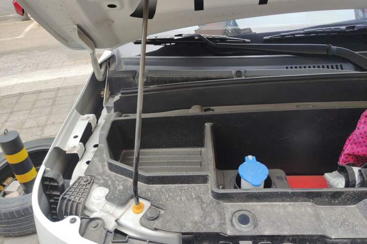 Used Geely Galaxy Panda 2024 Panda Mini 200km Endurance Bear Engine Bay Right