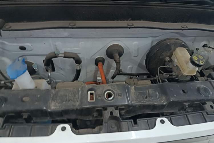 Used Geely Galaxy Panda 2024 Panda Mini 200km Endurance Bear Engine Bay