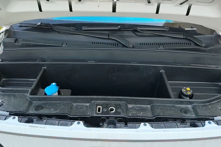 Used Geely Galaxy Panda 2024 Panda Mini 200km Endurance Bear Engine Bay