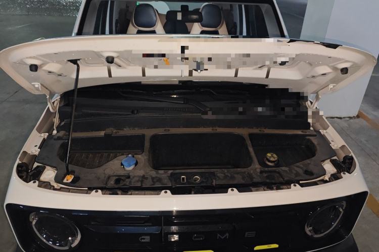 Used Geely Galaxy Panda 2024 200km Panda Rider Engine Bay