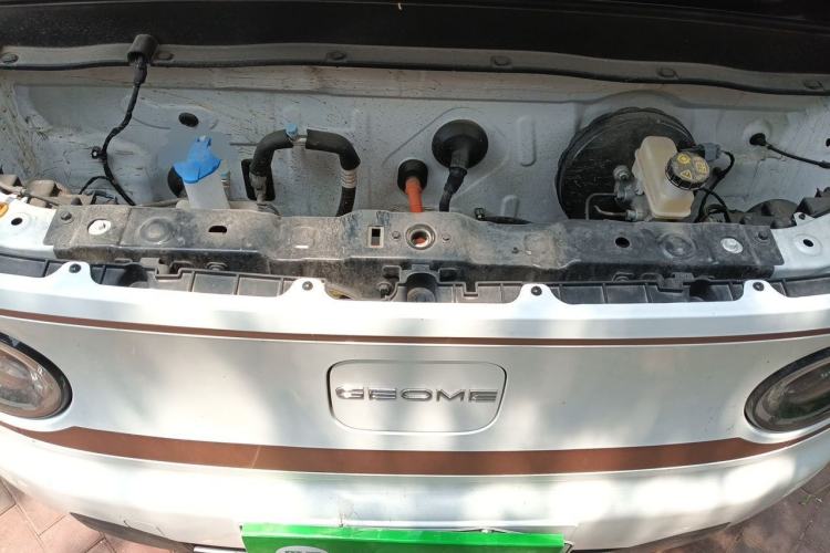 Used Geely Galaxy Panda 2024 Panda Mini 200km Endurance Bear Engine Bay