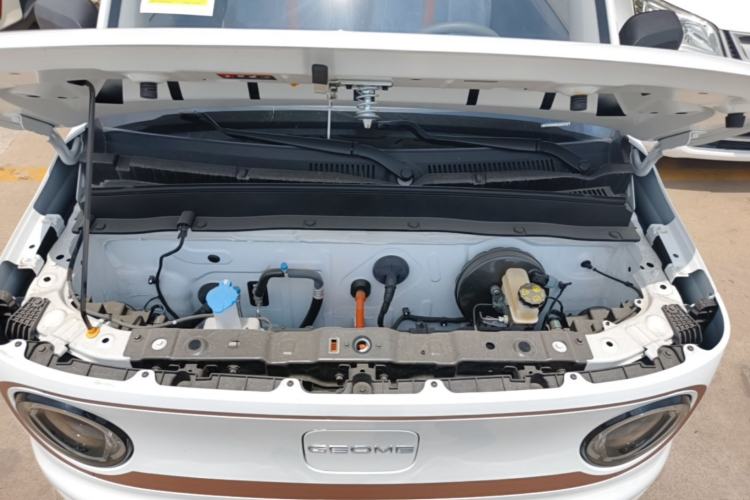 Used Geely Galaxy Panda 2024 Panda Mini 200km Endurance Bear Engine Bay