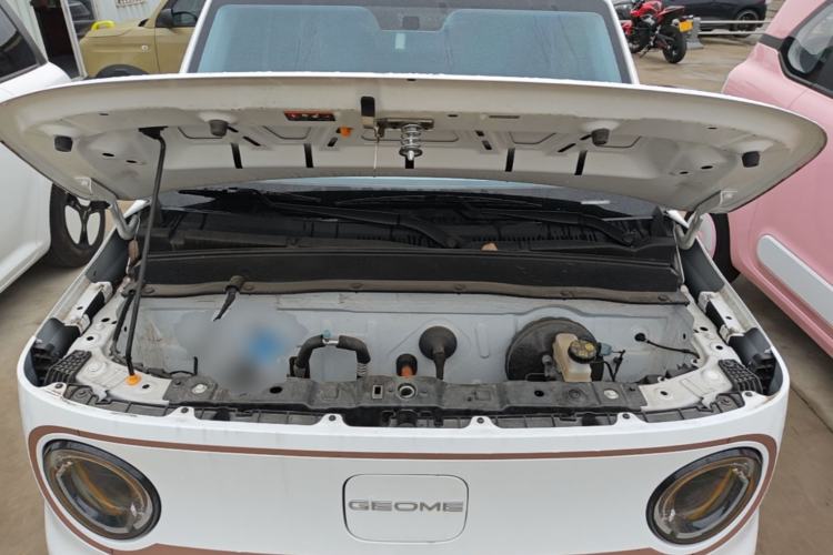 Used Geely Galaxy Panda 2024 Panda Mini 200km Endurance Bear Engine Bay