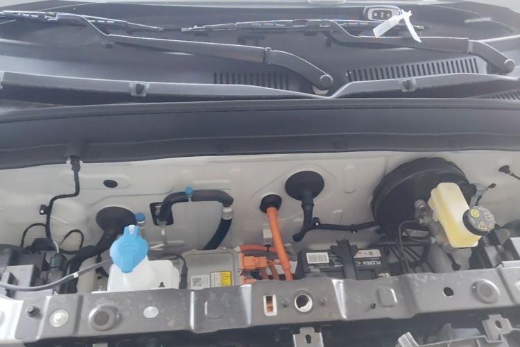 Used Geely Galaxy Panda 2024 Panda Mini 200km Endurance Bear Engine Bay