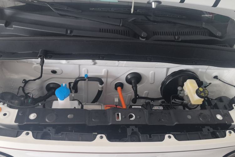 Used Geely Galaxy Panda 2024 Panda Mini 200km Endurance Bear Engine Bay