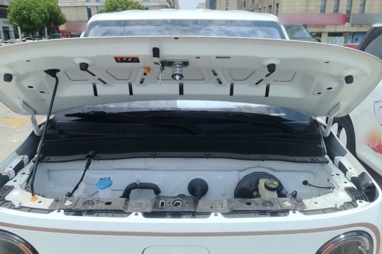 Used Geely Galaxy Panda 2024 Panda Mini 200km Endurance Bear Engine Bay