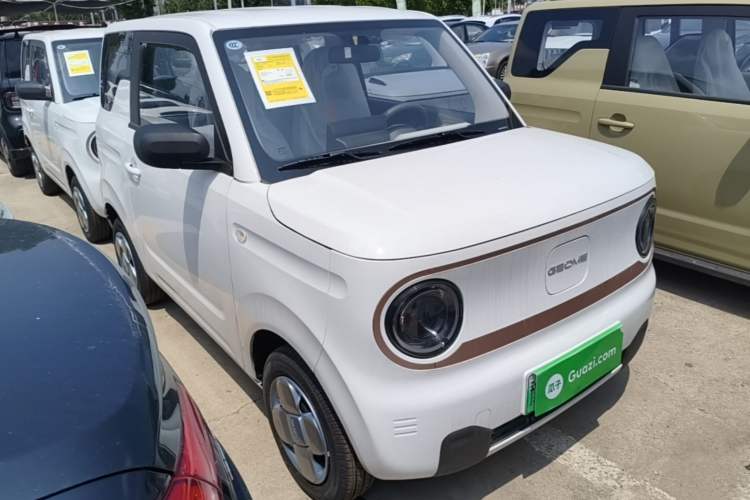 Used Geely Galaxy Panda 2024 Panda Mini 200km Endurance Bear Exterior 1