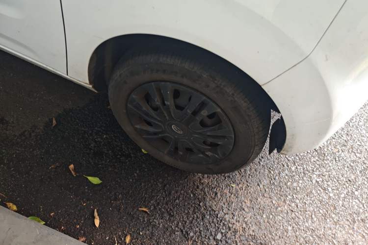 Used Geely Galaxy Panda 2024 Panda Mini 200km Endurance Bear Exterior 1