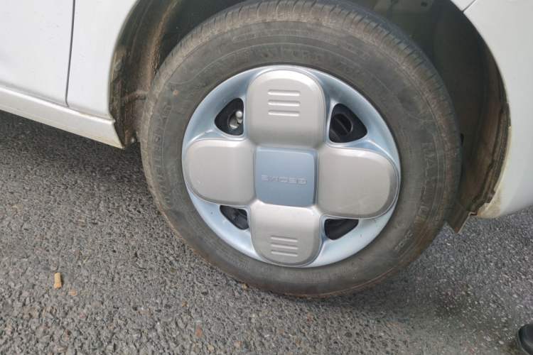 Used Geely Galaxy Panda 2024 Panda Mini 200km Endurance Bear Exterior 1