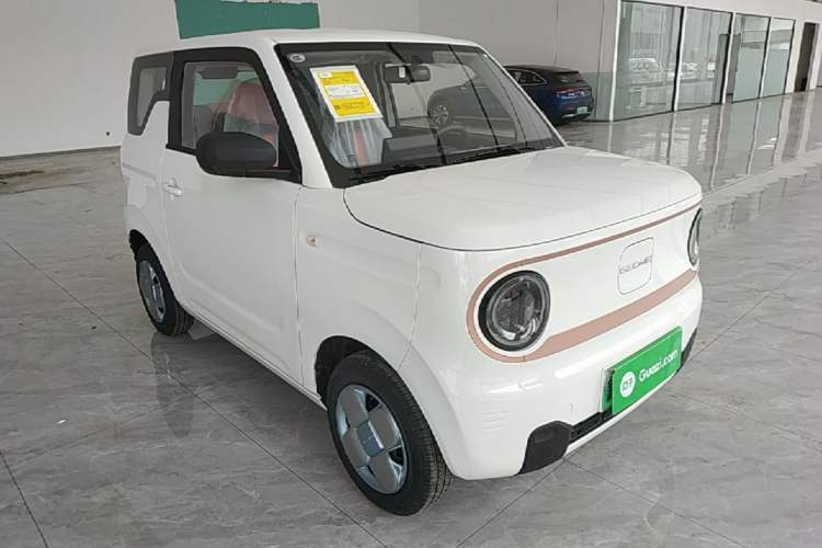Used Geely Galaxy Panda 2024 Panda Mini 200km Endurance Bear Exterior 1