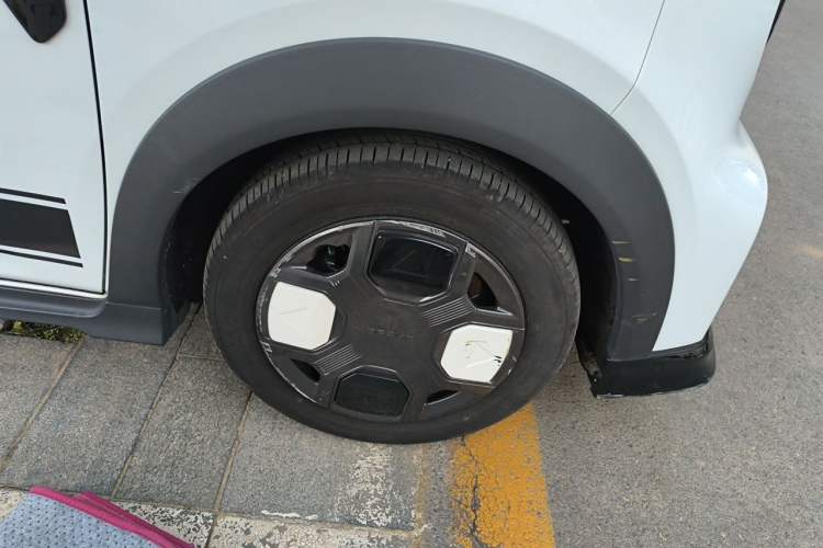 Used Geely Galaxy Panda 2024 200km Panda Kart Exterior 1