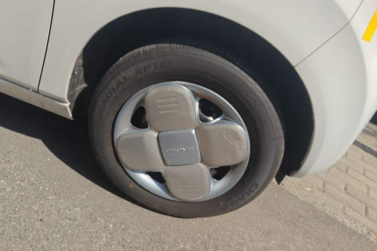 Used Geely Galaxy Panda 2024 Panda Mini 200km Endurance Bear Exterior 1