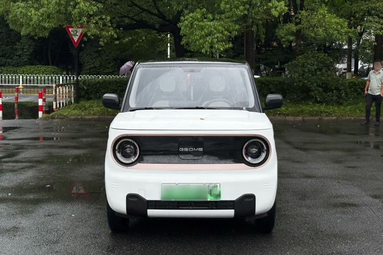 Used Geely Galaxy Panda 2024 Panda Mini 200km Endurance Bear Exterior 1