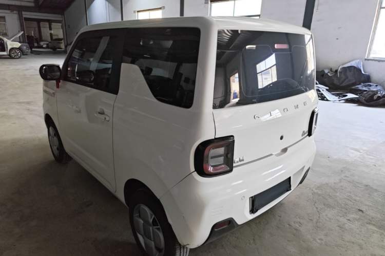 Used Geely Galaxy Panda 2024 Panda Mini 200km Endurance Bear Exterior 2