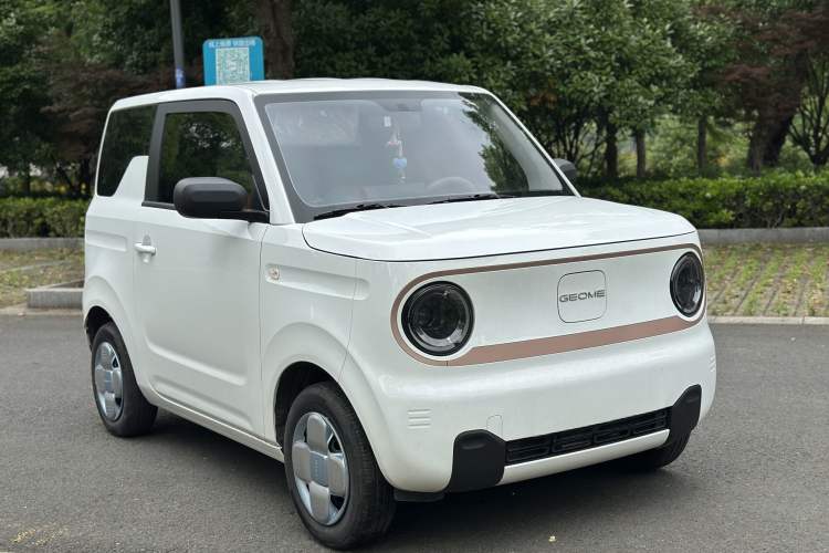 Used Geely Galaxy Panda 2024 Panda Mini 200km Endurance Bear Exterior 2