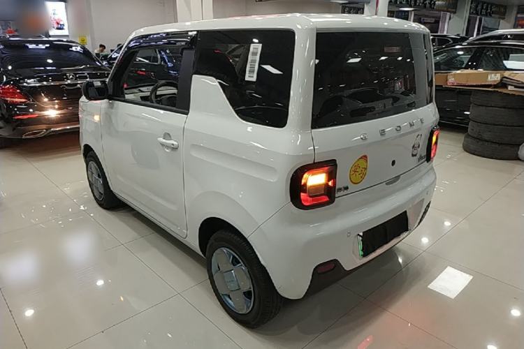 Used Geely Galaxy Panda 2024 Panda Mini 200km Endurance Bear Exterior 2
