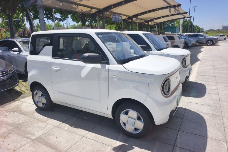 Used Geely Galaxy Panda 2024 Panda Mini 200km Endurance Bear Exterior 2