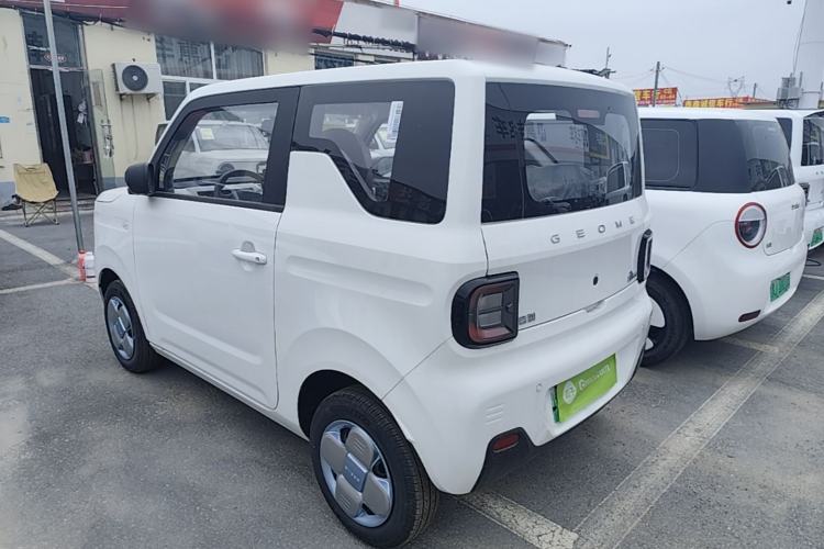 Used Geely Galaxy Panda 2024 Panda Mini 200km Endurance Bear Exterior 2