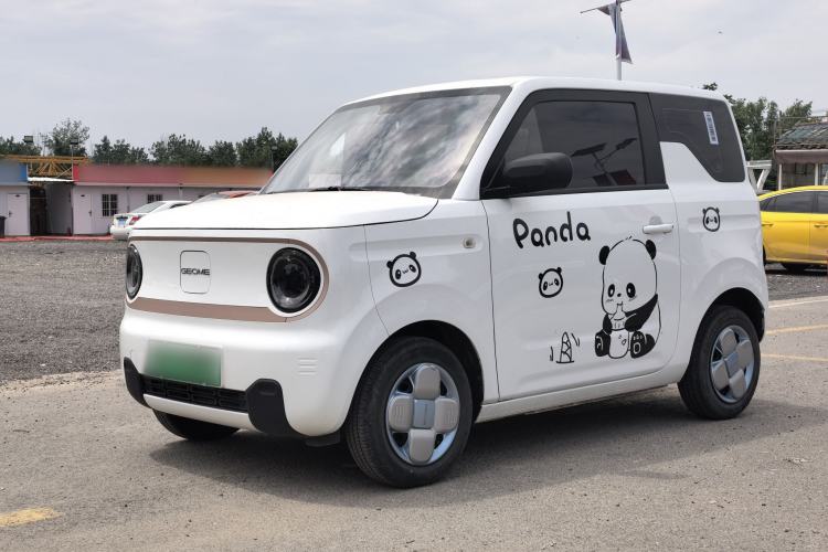 Used Geely Galaxy Panda 2024 Panda Mini 200km Endurance Bear Exterior 2