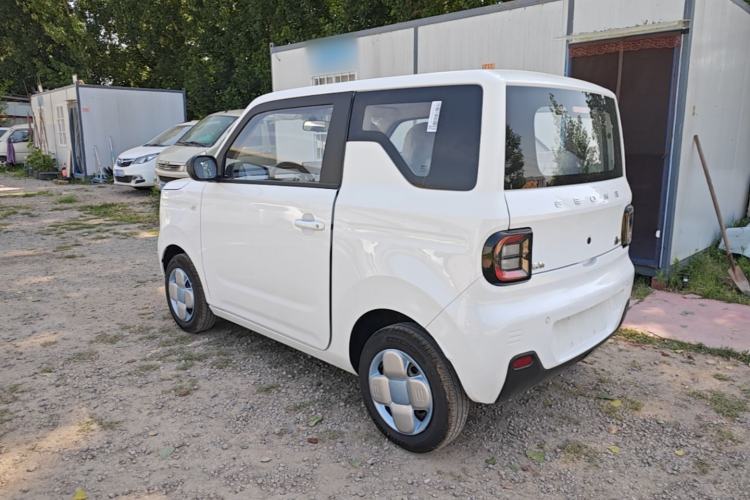 Used Geely Galaxy Panda 2024 Panda Mini 200km Endurance Bear Exterior 2