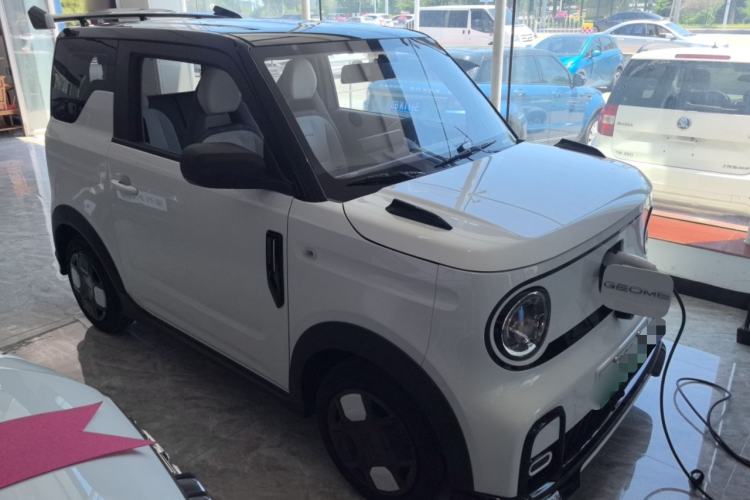 Used Geely Galaxy Panda 2024 200km Panda Kart Exterior 2