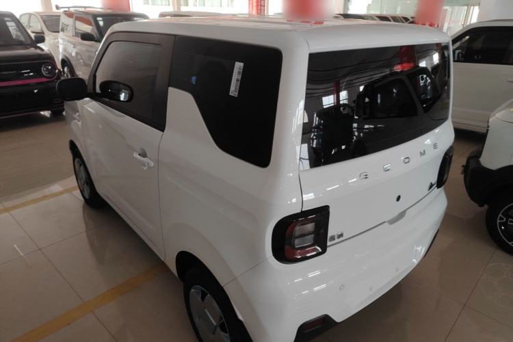 Used Geely Galaxy Panda 2024 Panda Mini 200km Endurance Bear Exterior 2