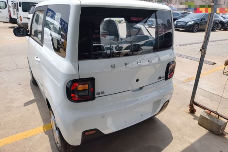 Used Geely Galaxy Panda 2024 Panda Mini 200km Endurance Bear Exterior 2