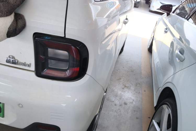 Used Geely Galaxy Panda 2024 Panda Mini 200km Endurance Bear Exterior 3