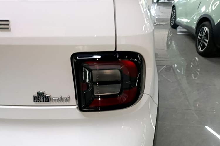Used Geely Galaxy Panda 2024 200km Panda Kart Exterior 3