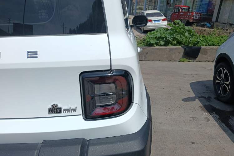 Used Geely Galaxy Panda 2024 200km Panda Rider Exterior 3